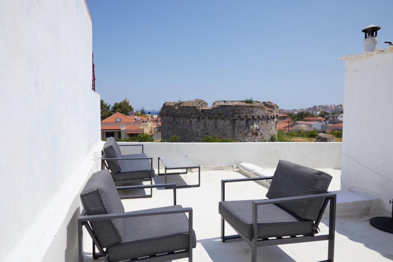 Appartement Kastron Views à Chios Town Extérieur photo