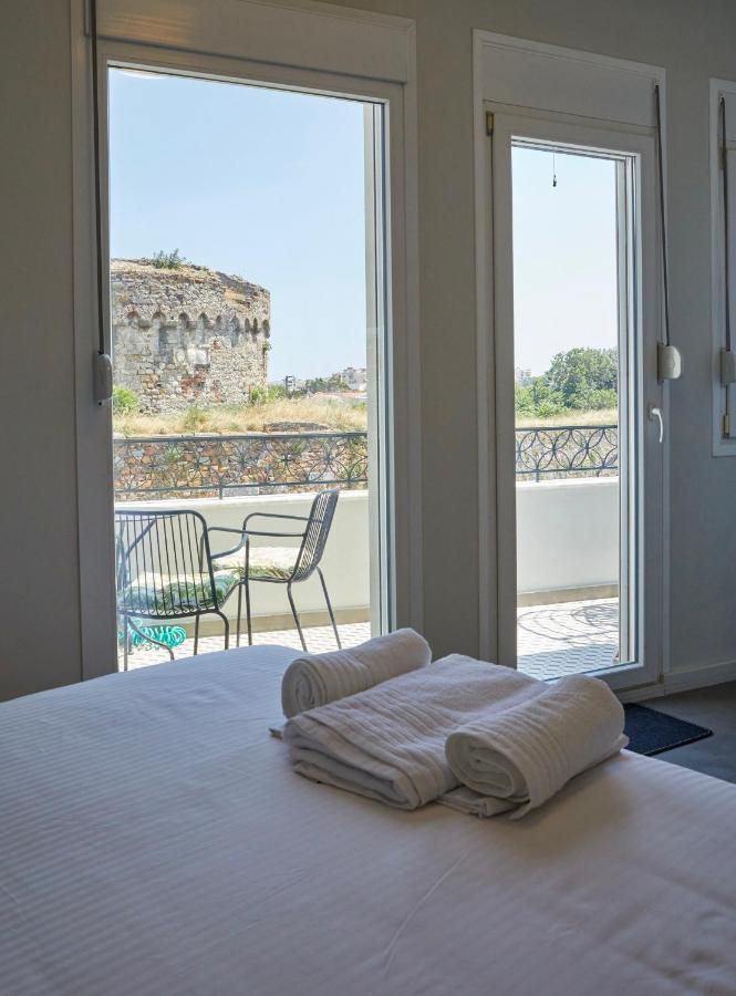 Appartement Kastron Views à Chios Town Extérieur photo